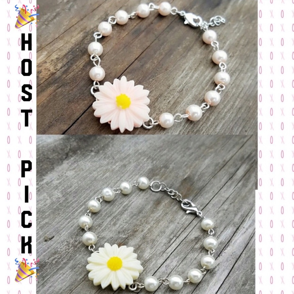 Daisy Pale Pink Cream Buttery Bracelets 2 Piece Bundle Set New